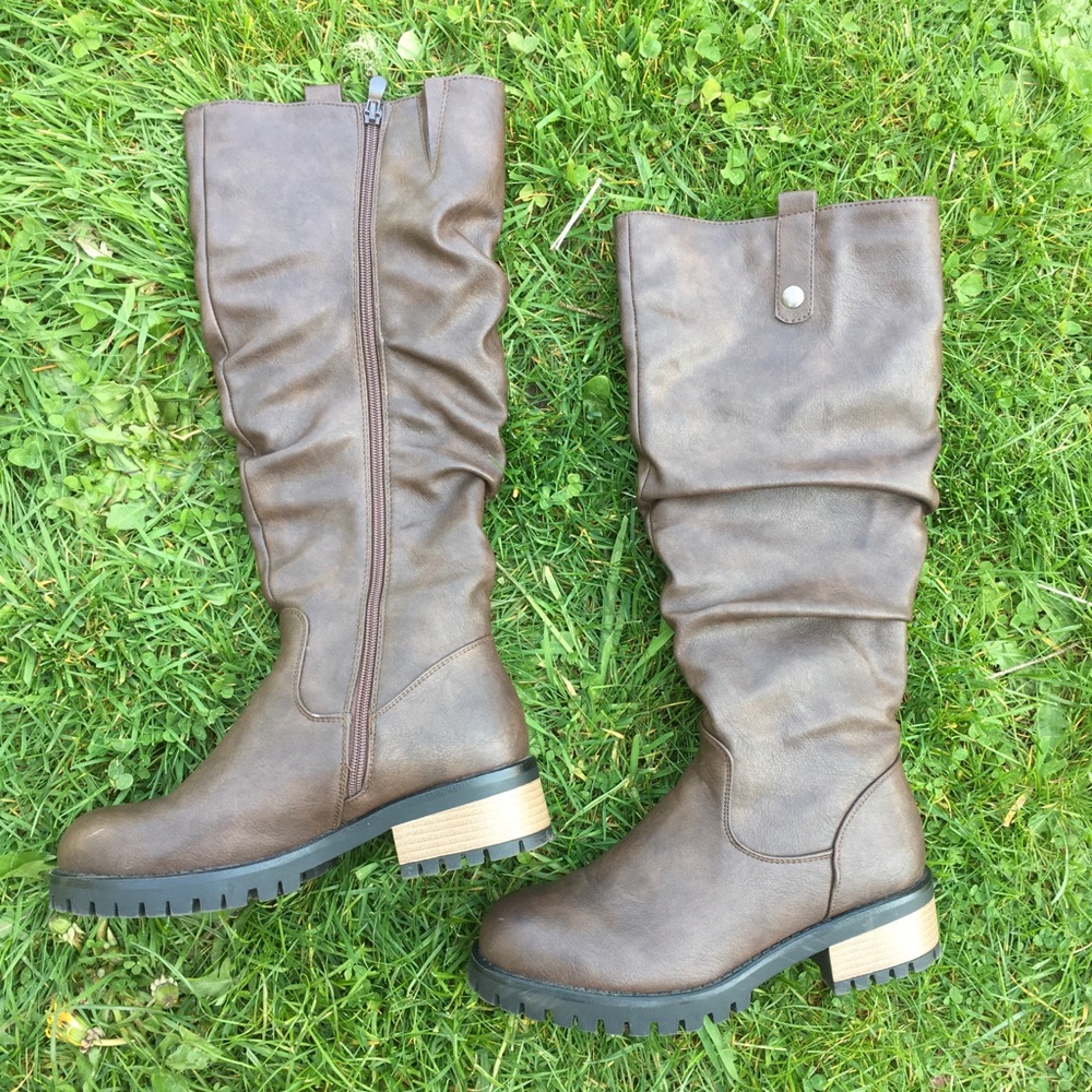 Knee High Boots with Chinky Heel